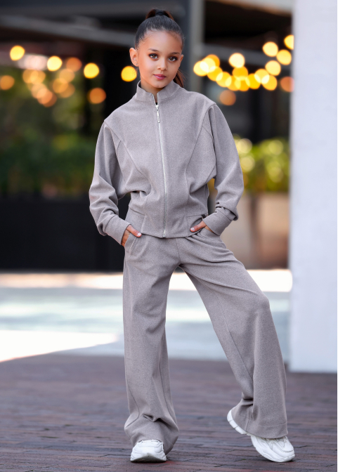ROYAL suit with long zipper and widened trousers (puma)