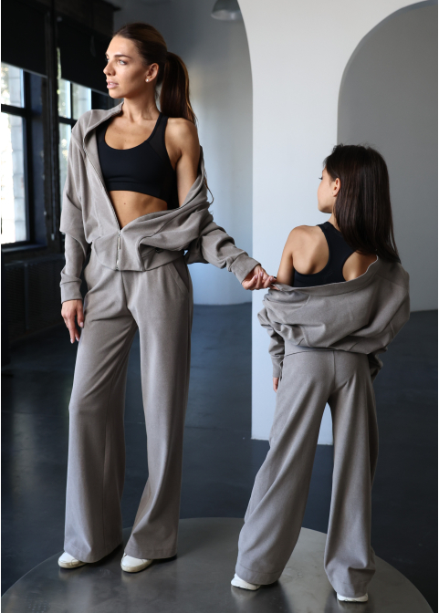 ROYAL suit with long zipper and widened trousers (puma)